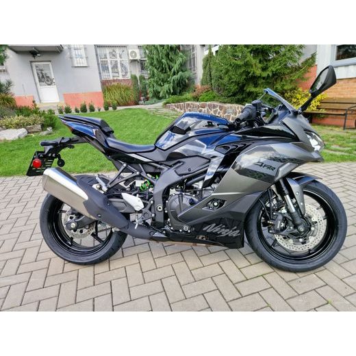 KAWASAKI NINJA ZX-4RR METALLIC MATTE GRAPHENESTEEL GRAY 2026