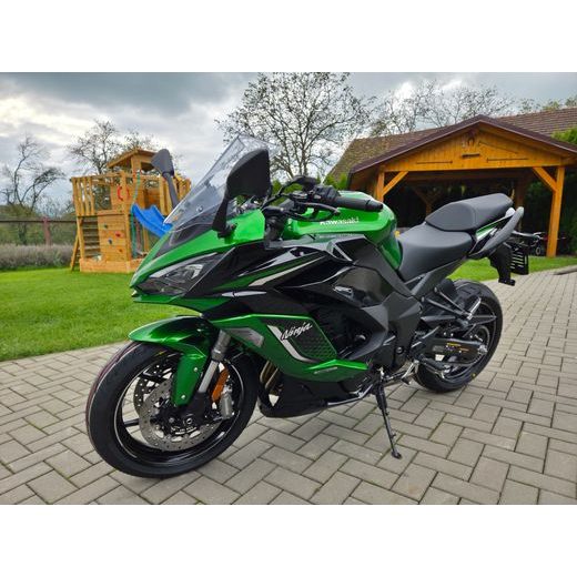 KAWASAKI NINJA 1100SX SE EMERALD BLAZED GREEN 2026 DEMO