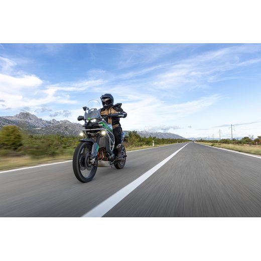 KAWASAKI KLE650 SE PEARL BLIZZARD WHITE 2027