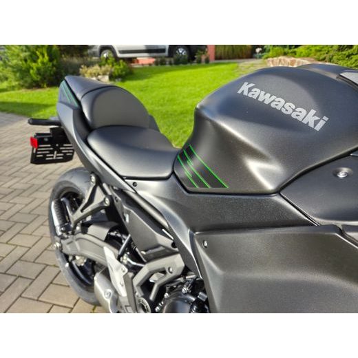 KAWASAKI NINJA 650 METALLIC MATTE GRAPHENESTEEL GRAY 2026
