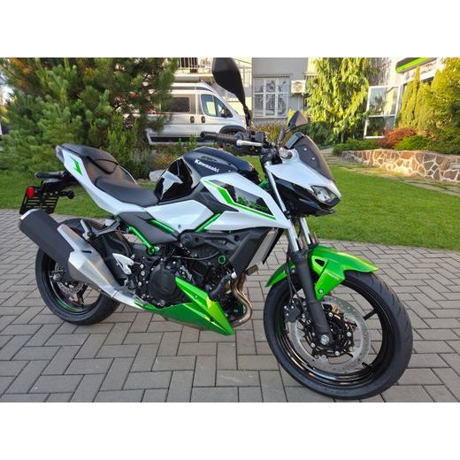 KAWASAKI Z500 SE PEARL BLIZZARD WHITE 2027