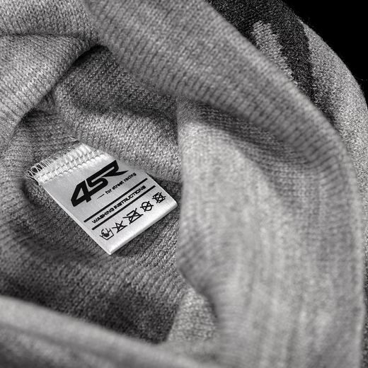 4SR ZIMNÍ ČEPICE LONGREY