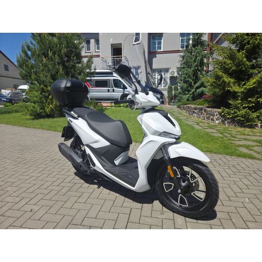 VOGE SR16 125I BÍLÝ