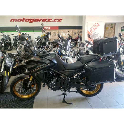 VOGE 525 DSX BLACK KNIGHT