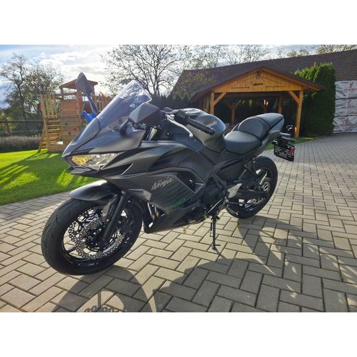 KAWASAKI NINJA 650 METALLIC MATTE GRAPHENESTEEL GRAY 2026