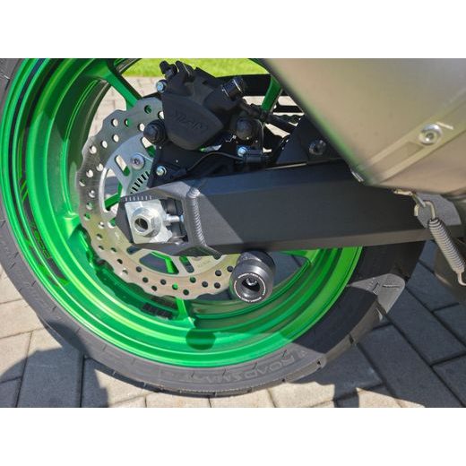 KAWASAKI Z900 MODEL 2023 SC-PROJECT POUZE 12800 NAJETO