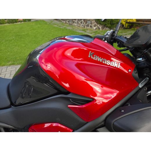 KAWASAKI Z900 CANDY PERSIMMON RED 2027