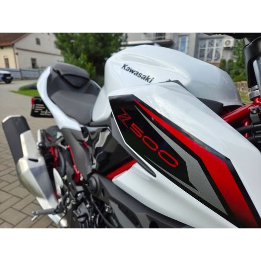 KAWASAKI Z500 SE PEARL BLIZZARD WHITE 2026