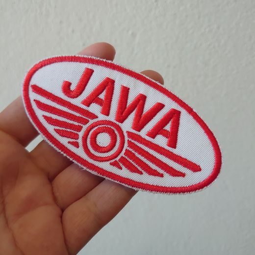 NÁŠIVKA S MOTIVEM JAWA - BÍLÁ