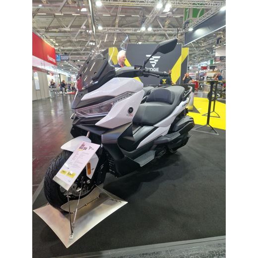 VOGE SR4 MAX 350I LUX WHITE