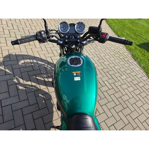 KAWASAKI Z650RS CANDY EMERALD GREEN 2026