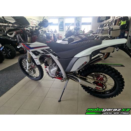 AJP PR7 650 ADVENTURE 2024