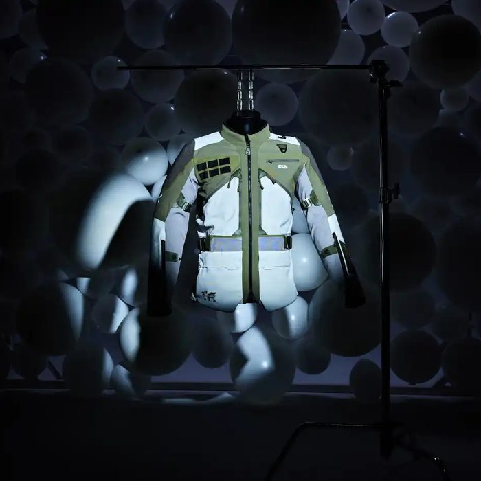 X-FIT SYSTÉM OD iXS – ROZŠIŘUJE BEZPEČNOST PRO MOTORKÁŘE