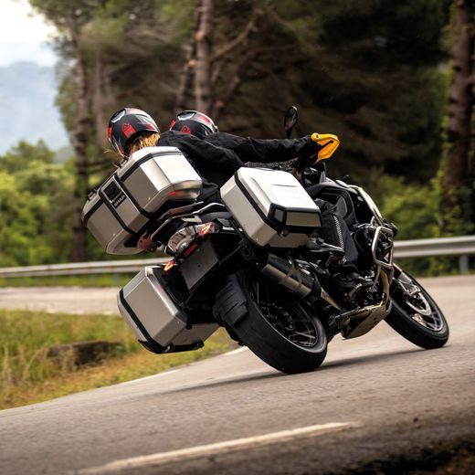 VRCHNÍ HLINÍKOVÝ KUFR NA MOTORKU SHAD TERRA TR55 D0TR55100