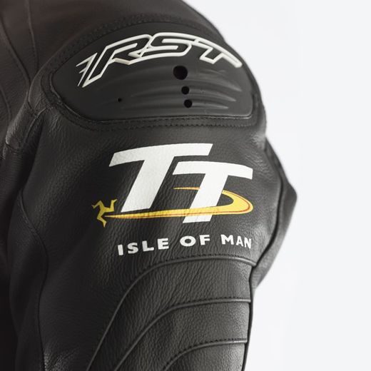 RST IOM TT GRANDSTAND CE / 2236 ČERNÁ A BÍLÁ