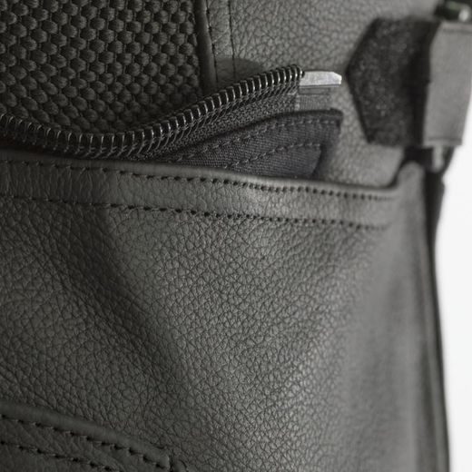 RST GT CE / JN 2291 ČERNÁ