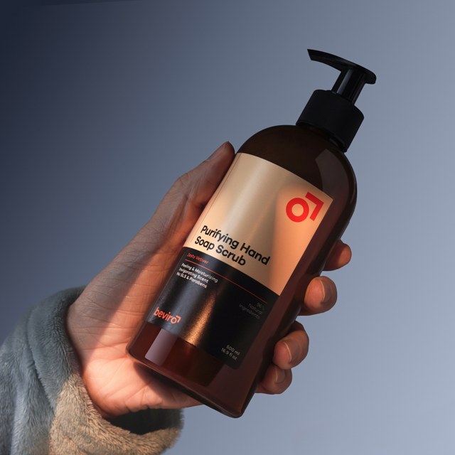 BEVIRO, PURIFYING HAND SOAP SCRUB ZESTY VETIVER - TĚLO