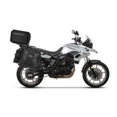 KOMPLETNÁ SADA BOČNÝCH ADVENTURE VAKOV SHAD TERRA TR40 A HLINÍKOVÉHO 55 L VRCHNÉHO KUFRU,VRÁTANE MONTÁŽNEJ SADY SHAD BMW F650GS/F700GS/F800GS