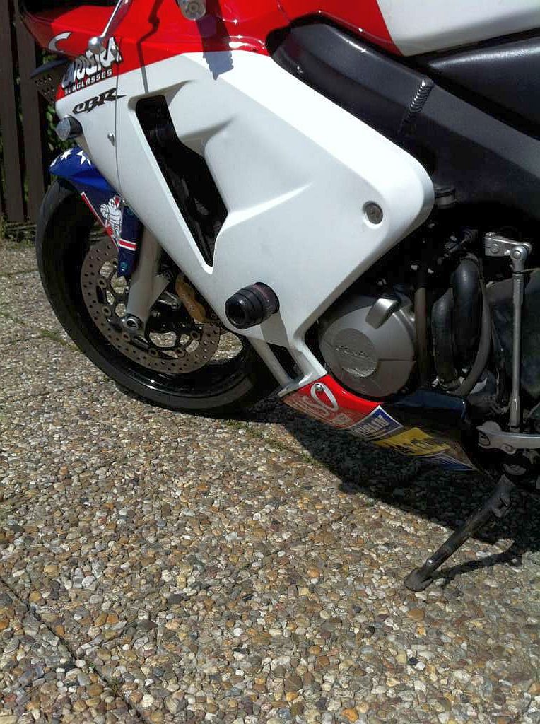 Protektory na rám DRAGON - Honda CBR 600RR - 03-04 - RUTAN Protektory na rám DRAGON - Honda CBR 600RR - 03-04 - RUTAN