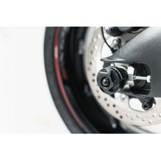 SW MOTECH PROTEKTORY NA ZADNÍ OSU SUZUKI GSX-S 1000/F (15-)