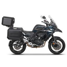 KOMPLETNÍ SADA ČERNÝCH HLINÍKOVÝCH KUFRŮ SHAD TERRA BLACK, 37L TOPCASE 36L/47L BOČNÍ KUFRY, VČETNĚ MONTÁŽNÍ SADY A PLOTNY SHAD BENELLI TRK 502X