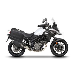 KOMPLETNÍ SADA BOČNÍCH ČERNÝCH HLINÍKOVÝCH KUFRŮ SHAD TERRA BLACK 36L/36L, VČETNĚ MONTÁŽNÍ SADY SHAD SUZUKI DL 650 V-STROM