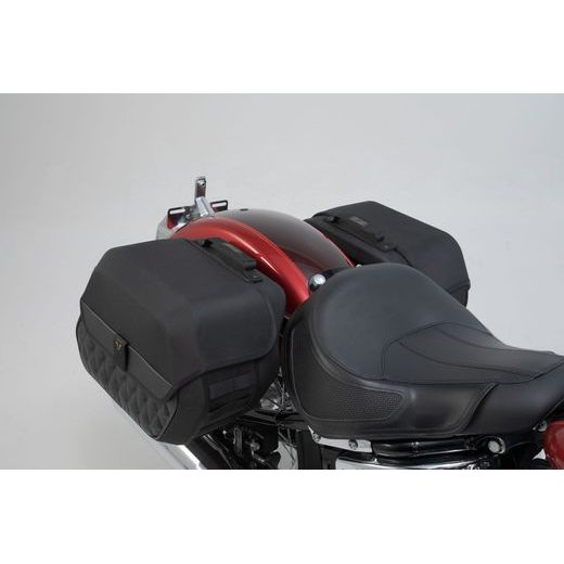 SW MOTECH SADA BOČNÍCH TAŠEK LEGEND GEAR LH HARLEY-DAVIDSON SOFTAIL DELUXE (17-).