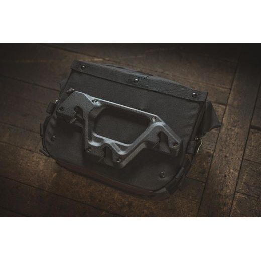 SW MOTECH LEGEND GEAR SADA TAŠEK VČ. NOSIČŮ PRO TRIUMPH SCRAMBLER (06-)