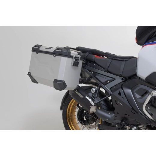 SW MOTECH TRAX ADV ALUMINIUM CASE SYSTEM AKRAPOVIC SILVER. 45/45 L. BMW R 1300 GS ADV. (24