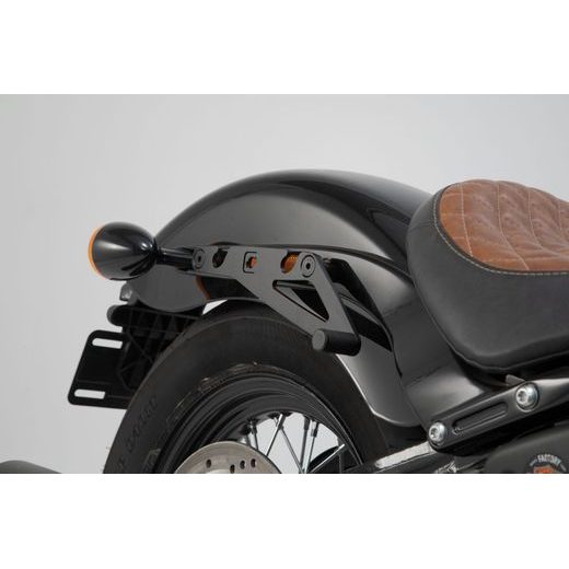 SW MOTECH SLH NOSIČ PRAVÝ HARLEY-DAVIDSON STREET BOB / SLIM (17-).