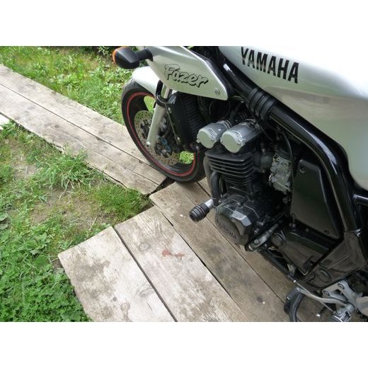 PROTEKTORY NA RÁM CLASIC - YAMAHA FZS 600 „FAZER“ ´98-03