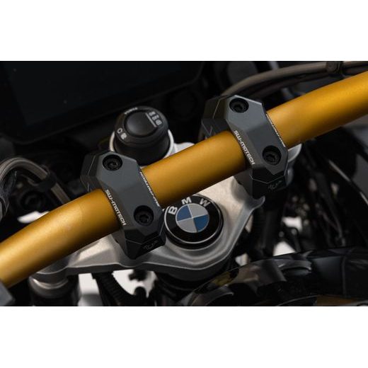 SW MOTECH VARIABILNÍ ZVÝŠENÍ ŘÍDÍTEK O PRŮMĚRU 32MM, H 32, ČERNÉ