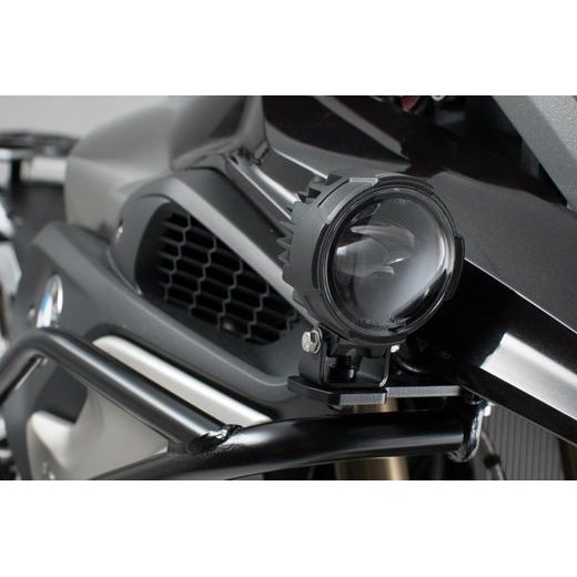 SW MOTECH DRŽÁKY PRO ORIG. BMW MLHOVKY ČERNÁ. BMW R1200GS LC (13-) / RALLY (17-).