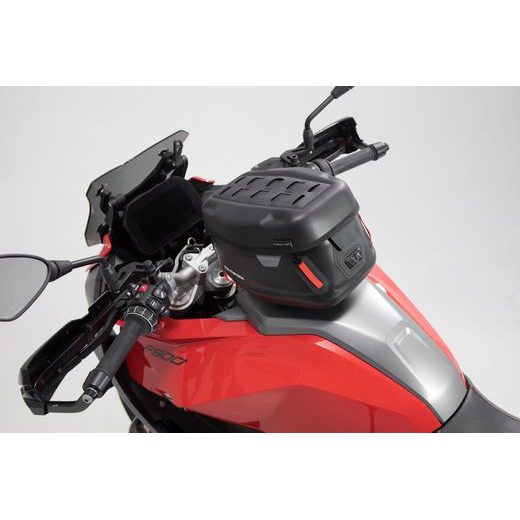 SW MOTECH PRO YUKON WP TANK BAG. 6 L.