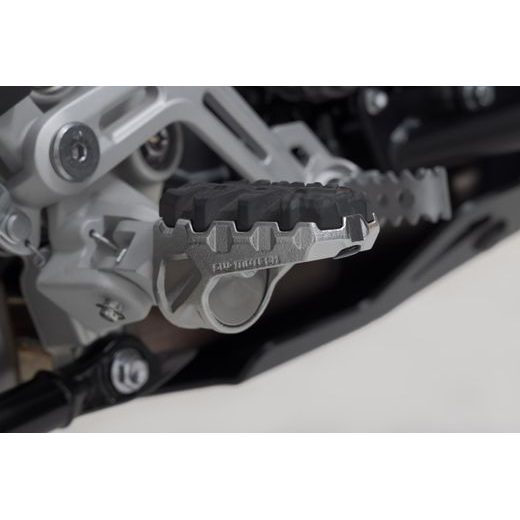 SW MOTECH EVO STUPAČKY PRO TRIUMPH TIGER 1200 MODELS (22-).