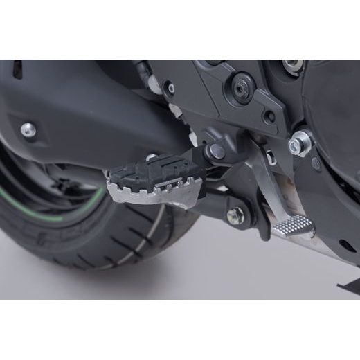 SW MOTECH ION STUPAČKY ČERNÉ KAWASAKI VERSYS 1100 (24-).