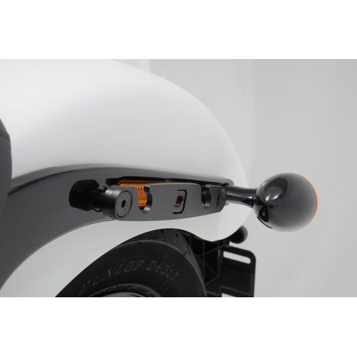 SW MOTECH SLH NOSIČ LEVÝ HARLEY-DAVIDSON SOFTTAIL SLIM (17-).