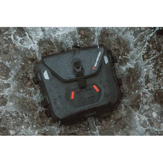 SW MOTECH SYSBAG WP S/S SYSTEM TRIUMPH THRUXTON 900 (04-15).