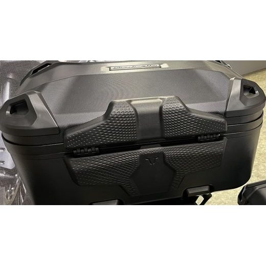 SW MOTECH OPĚRKA PRO KUFR DUSC M/L, 33/41 LITRŮ