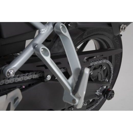 SW MOTECH KRYT ŘETĚZU- ČERNÝ TRIUMPH TIGER 900/ GT/ RALLY/ PRO (19-).