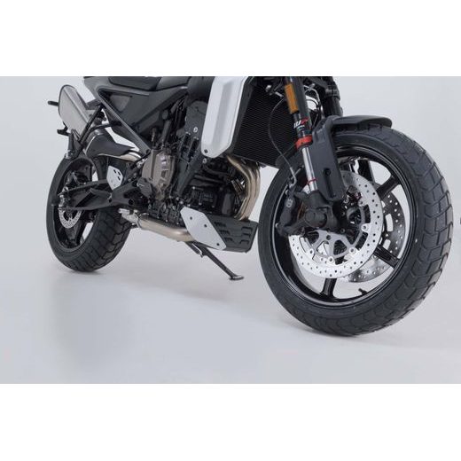 SW MOTECH PŘEDNÍ SPOILER BLACK/SILVER. HUSQVARNA SVARTPILEN 801 (24-).