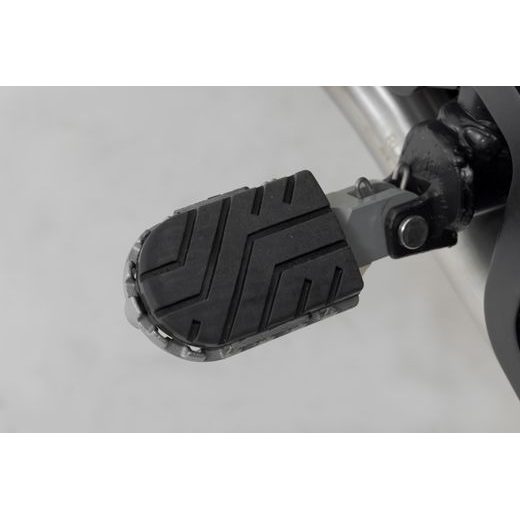 SW MOTECH ION FOOTREST KIT BMW R1200/1250, ROYAL ENFIELD HIMALAYAN.