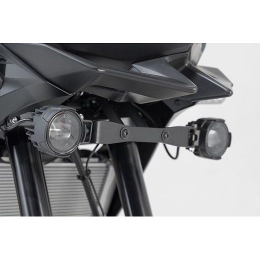 SW MOTECH SADA: MLHOVÁ SVĚTLA KIT DRŽÁKY PRO KAWASAKI VERSYS 650 (21-).