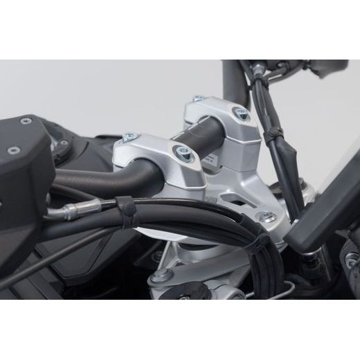 SW MOTECH ZVÝŠENÍ ŘÍDÍTEK H=30MM. STŘÍBRNÉ BMW R 1300 GS (23-).