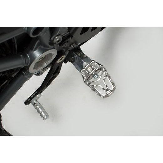 SW MOTECH STUPAČKY EVO PRO: SUZUKI DL 650 (04-16)/1000, BMW F 800/ R/GT