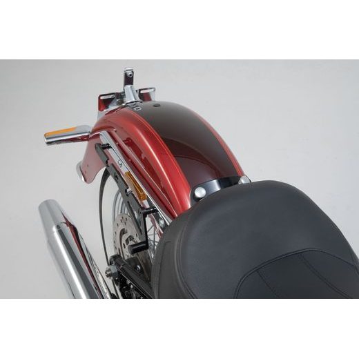 SW MOTECH SLH NOSIČ PRAVÝ HARLEY-DAVIDSON SOFTAIL DELUXE (17-).