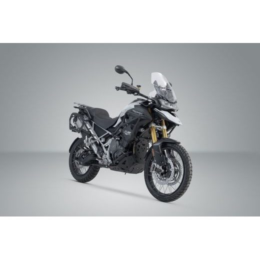SW MOTECH NOSIČ QUICK-LOCK PRO, TRIUMPH TIGER 1200 MODELS (22-). NENÍ VHODNÝ PRO MODEL EXPLORER