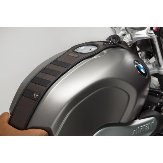 SW MOTECH LEGEND GEAR POPRUH SET BMW R NINET MODELS (14-). S LA1 TAŠKOU
