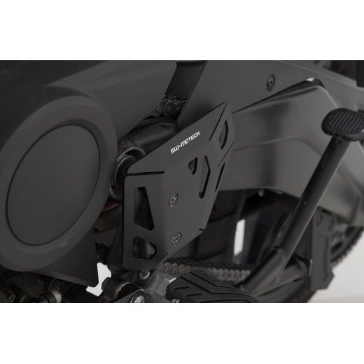 SW MOTECH KRYT RÁMU LEVÝ ČERNÝ,HARLEY-DAVIDSON PAN AMERICA (21-).