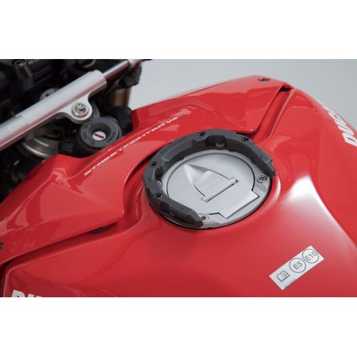 SW MOTECH PODKOVA PRO, PRO ITALSKÉ STROJE, VÍČKO BEZ ŠROUBKŮ